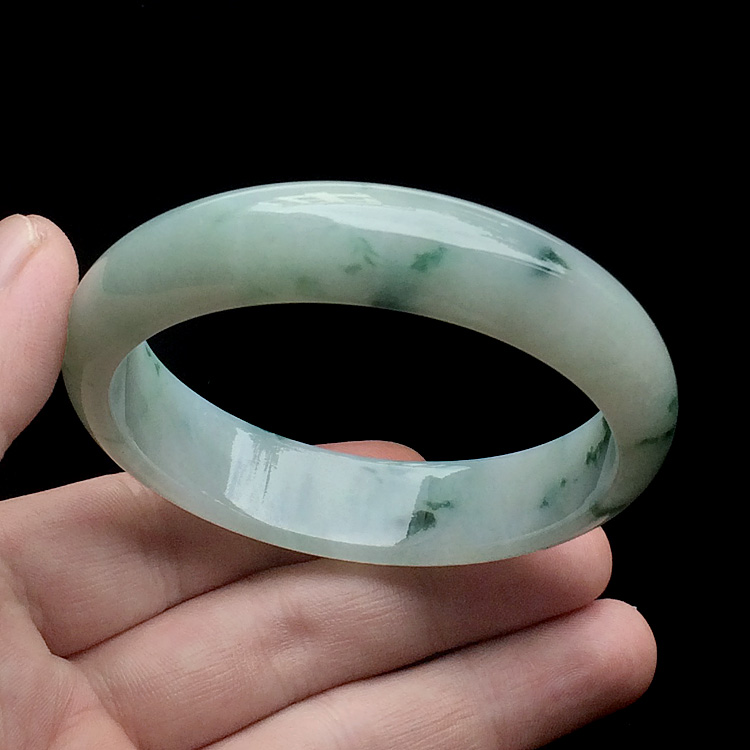 （超值推荐）糯冰种飘花手镯(58mm)