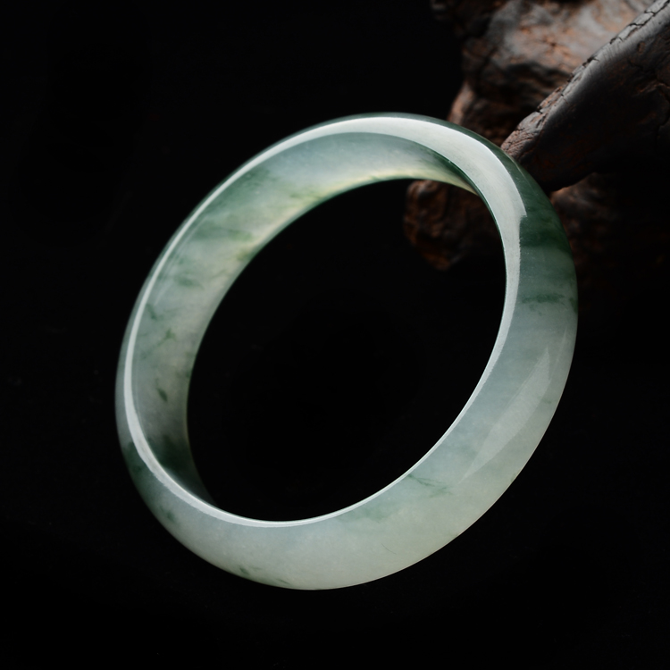 (超值推荐)冰种飘花贵妃镯(53.2mm-47.5mm)