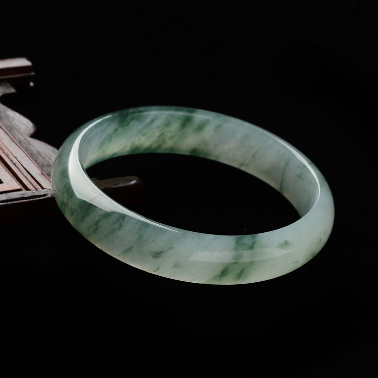 (超值推荐)冰种飘花贵妃镯(53.2mm-47.5mm)