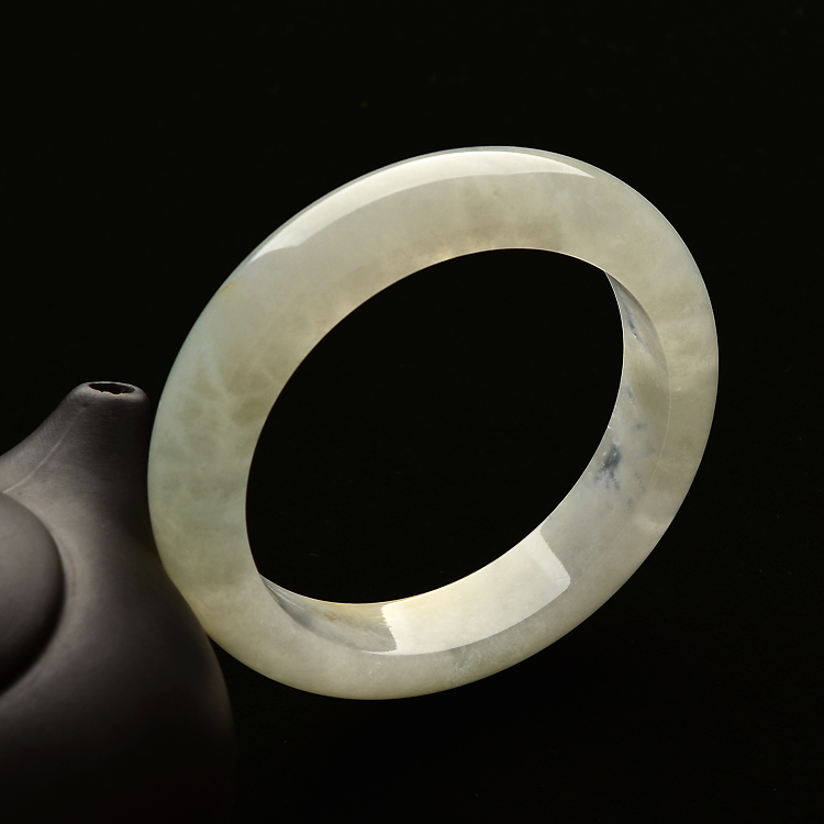 （超值推荐）糯冰种黄翡手镯（55mm）
