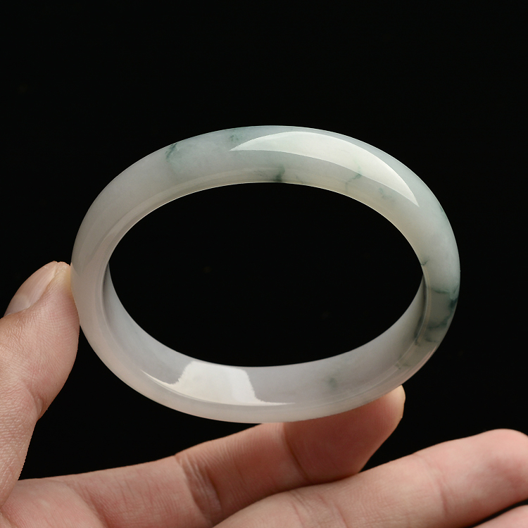 糯冰种飘花贵妃镯（54.5mm-46.4mm）