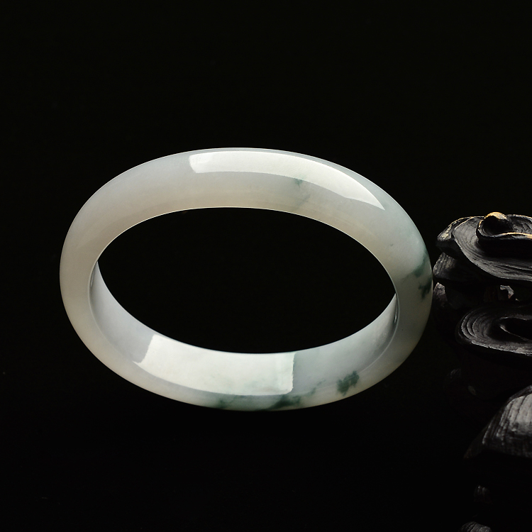 糯冰种飘花贵妃镯（54.5mm-46.4mm）