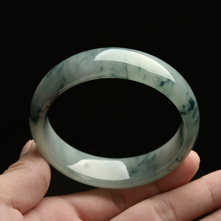 （超值推荐）糯冰种飘花手镯（58mm）