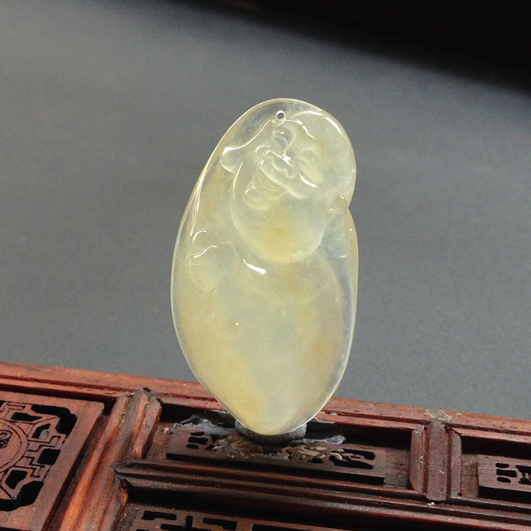 (超值推荐)冰种淡黄翡玉佛挂件