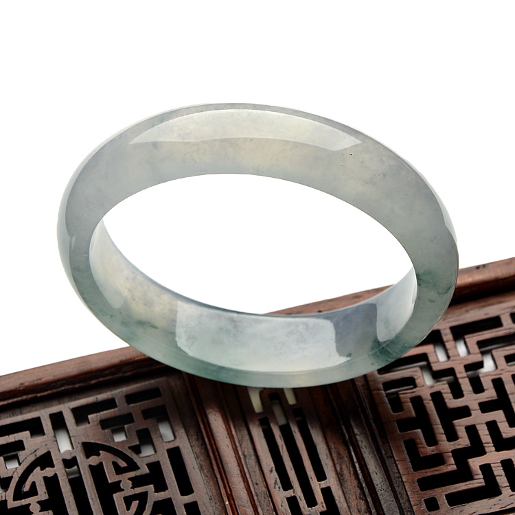 （超值推荐）冰种飘花贵妃镯（56.6mm-50.6mm）
