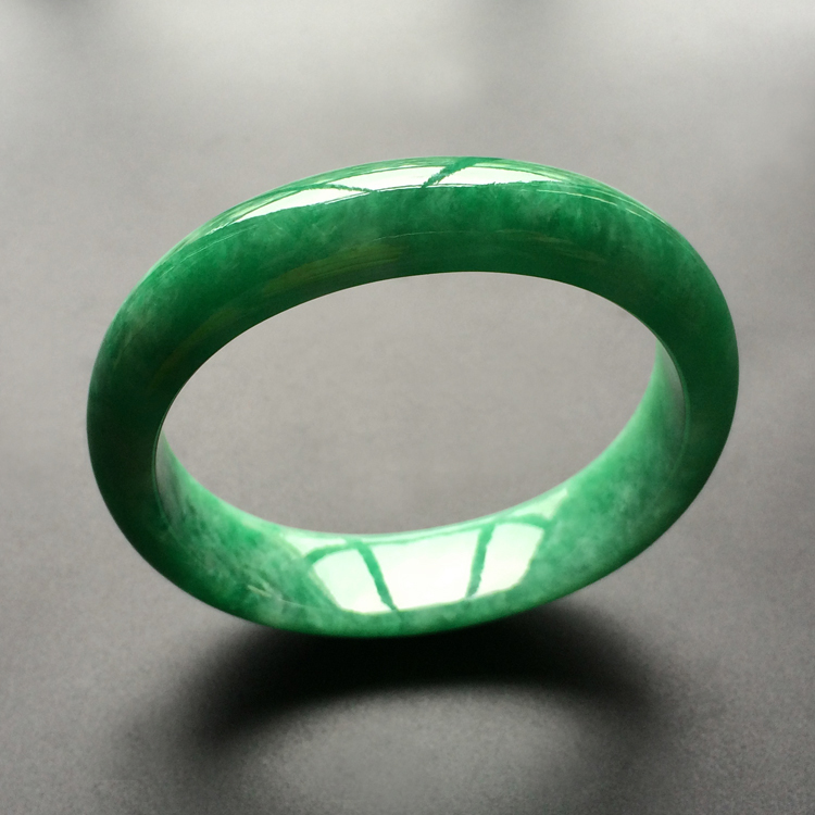 (超值推荐)糯冰种阳绿贵妃镯(57.4mm-51mm)