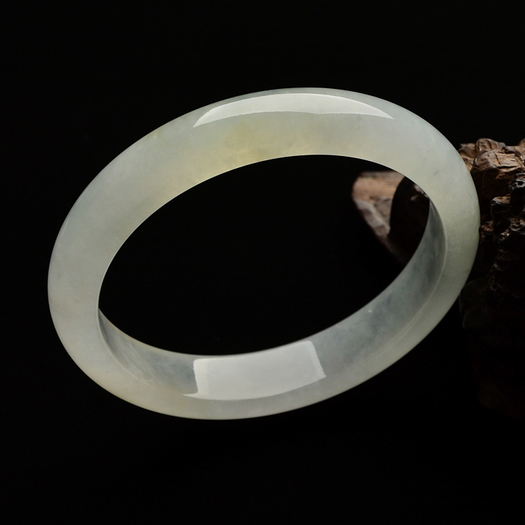 (超值推荐)冰种淡黄翡手镯（57mm）
