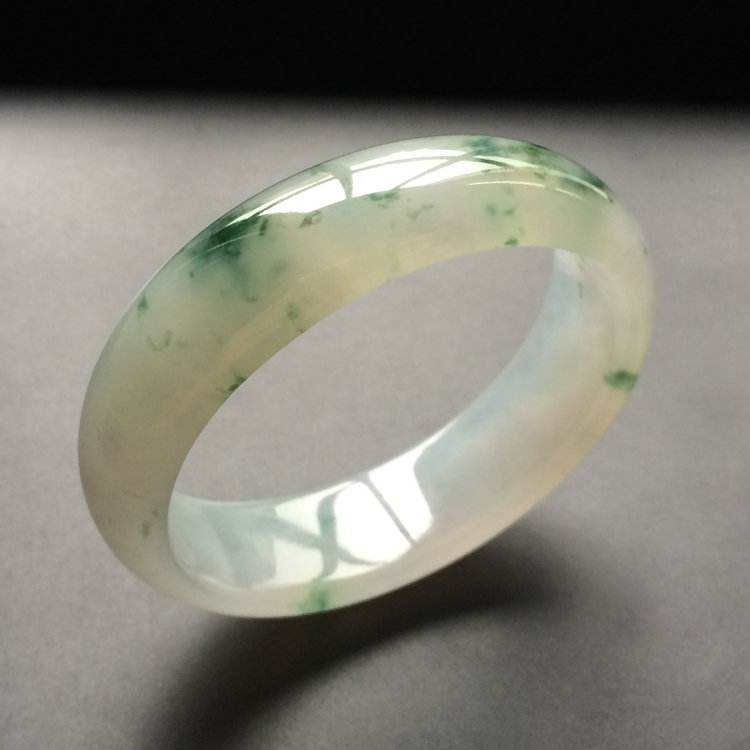 冰种飘花贵妃镯(58.6mm-53.6mm)