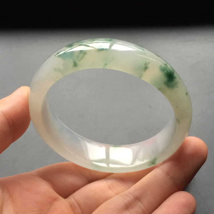 冰种飘花贵妃镯(58.6mm-53.6mm)