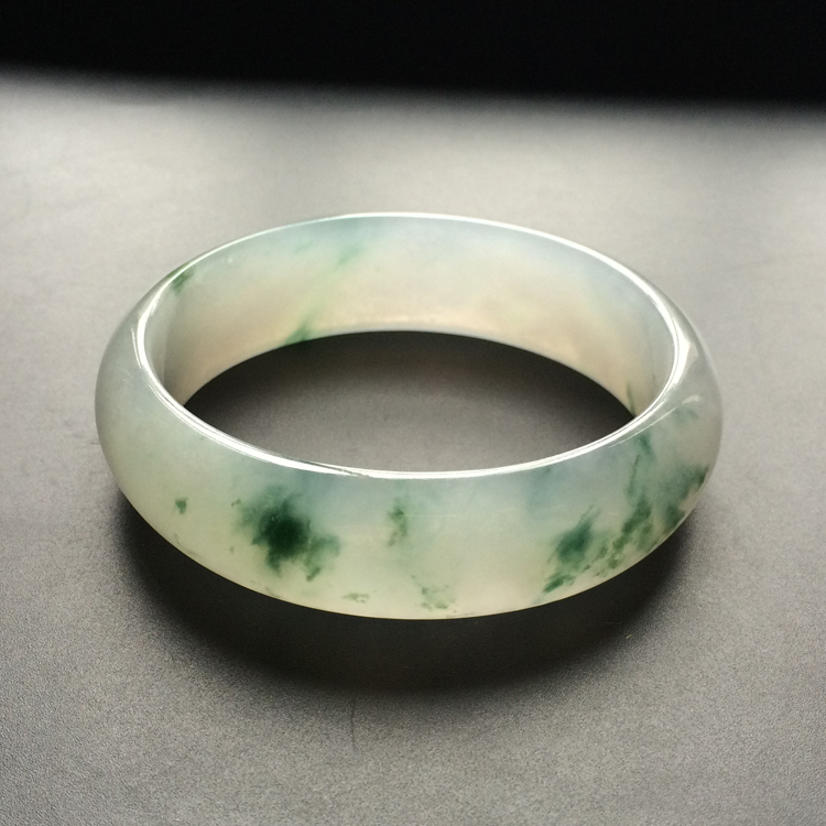 冰种飘花贵妃镯(58.6mm-53.6mm)