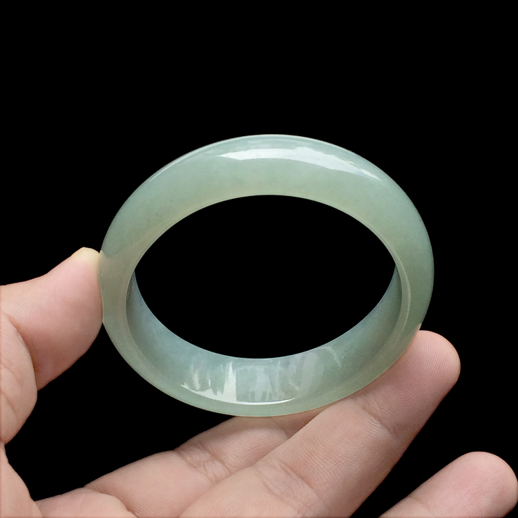 糯冰种晴水贵妃镯（57mm-53.2mm）