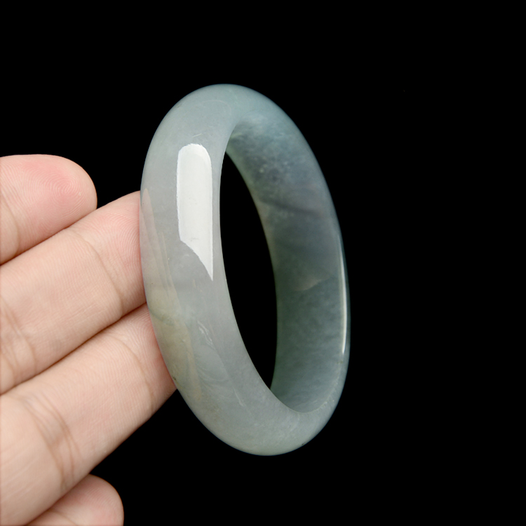 冰种晴水贵妃镯（55.3mm-47.5mm）