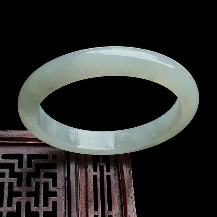 糯冰种晴水手镯（58mm）