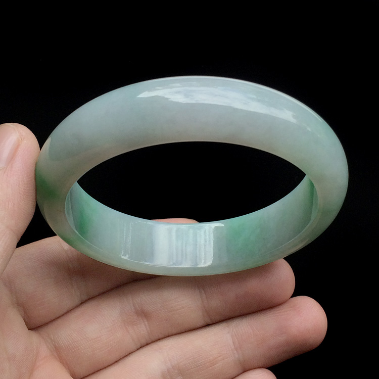 糯冰种飘翠手镯（58mm）