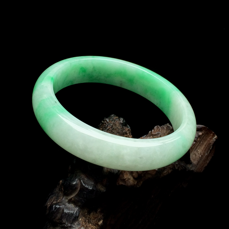 糯冰种飘翠手镯（59mm）