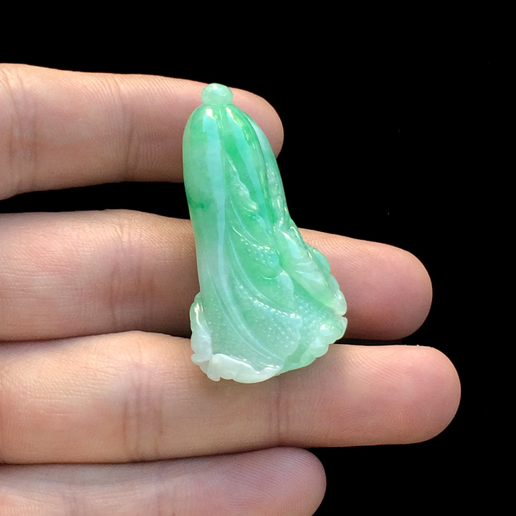 （超值推荐）糯冰种翠色白菜挂件