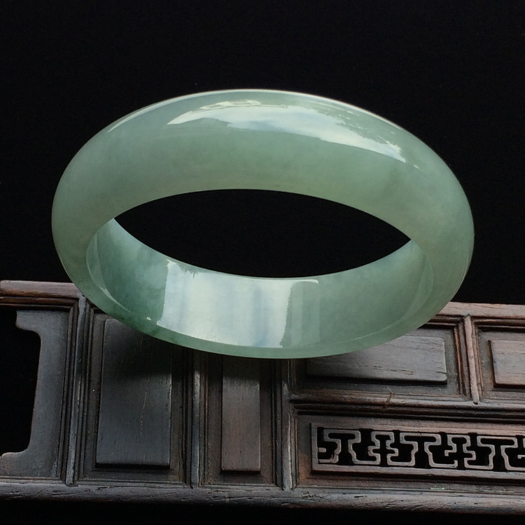 （超值推荐）糯冰种晴水手镯（57.8mm）