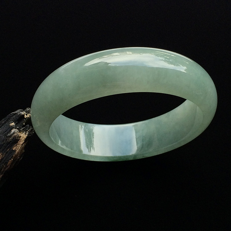 （超值推荐）糯冰种晴水手镯（57.8mm）
