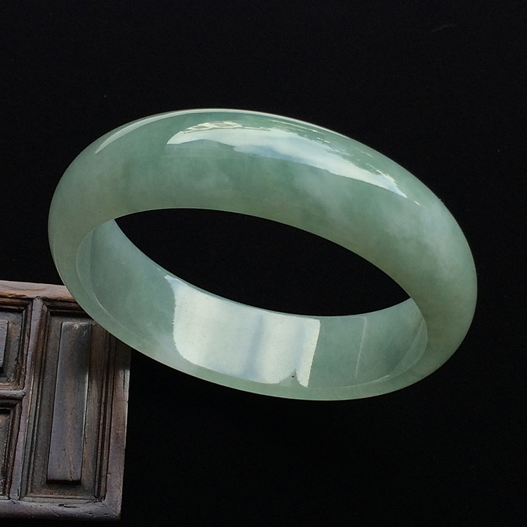 （超值推荐）糯冰种晴水手镯（57.8mm）