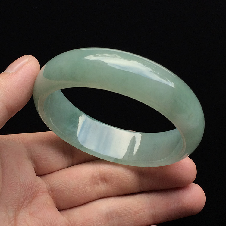 （超值推荐）糯冰种晴水手镯（57.8mm）