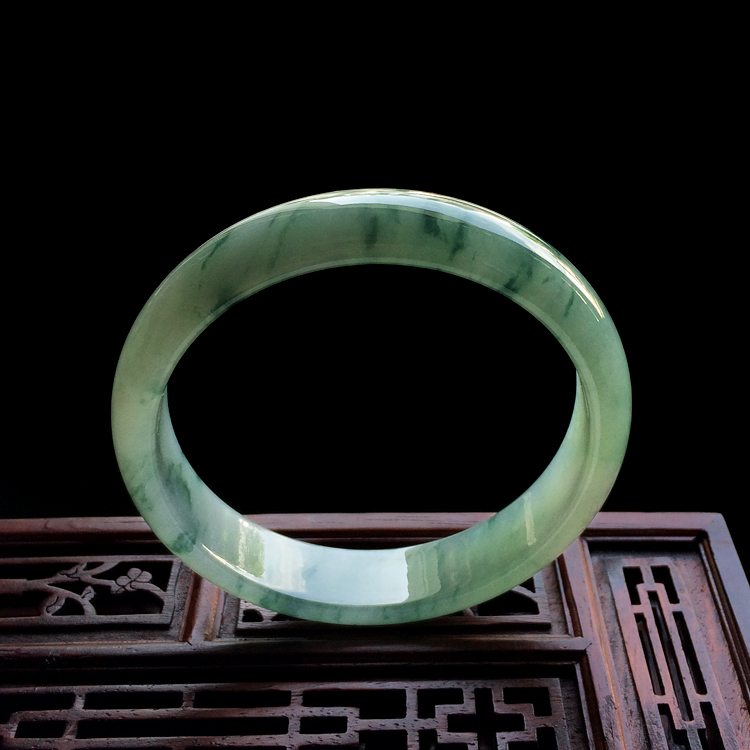 糯冰种飘花手镯（61.1mm）