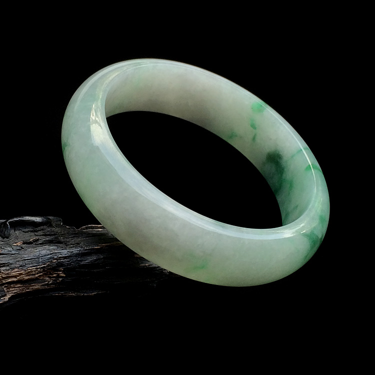 （超值推荐）糯冰种飘翠手镯（56.7mm）