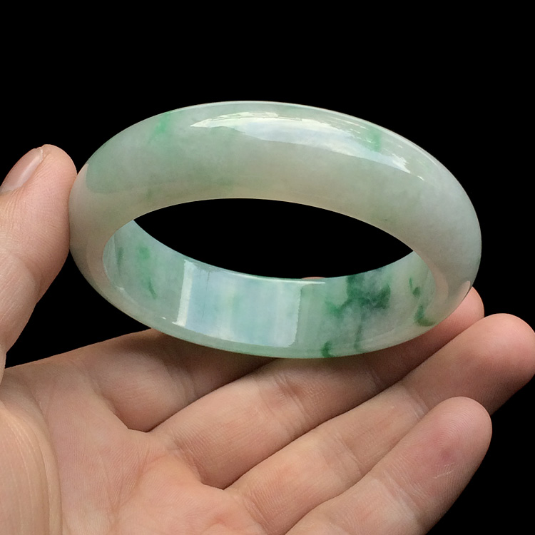 （超值推荐）糯冰种飘翠手镯（56.7mm）