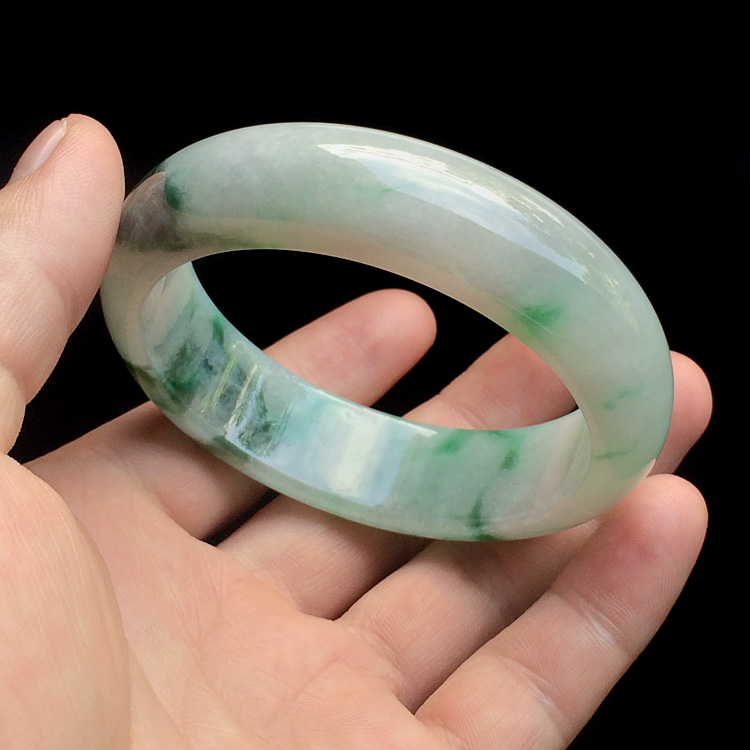 （超值推荐）糯冰种飘翠手镯（58mm）