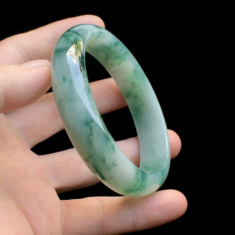 （超值推荐）糯冰种飘花手镯（60.8mm）