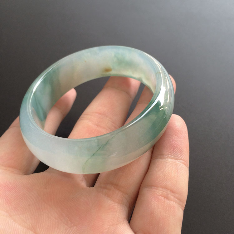 （超值推荐）冰种飘花略带黄翡贵妃镯（56.5mm-49.5mm）