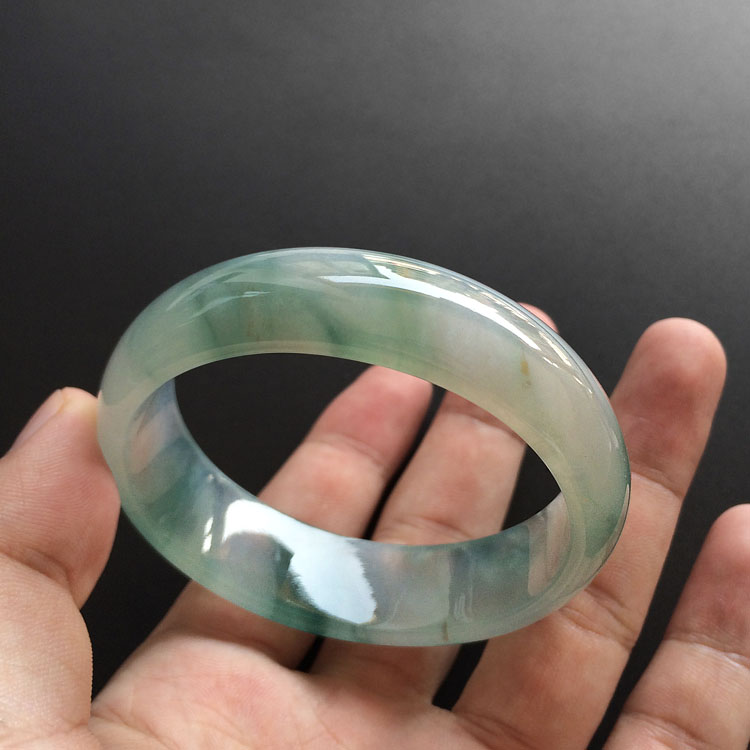 （超值推荐）冰种飘花略带黄翡贵妃镯（56.5mm-49.5mm）