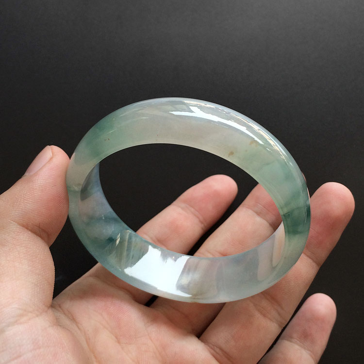 （超值推荐）冰种飘花略带黄翡手镯（58.5mm）