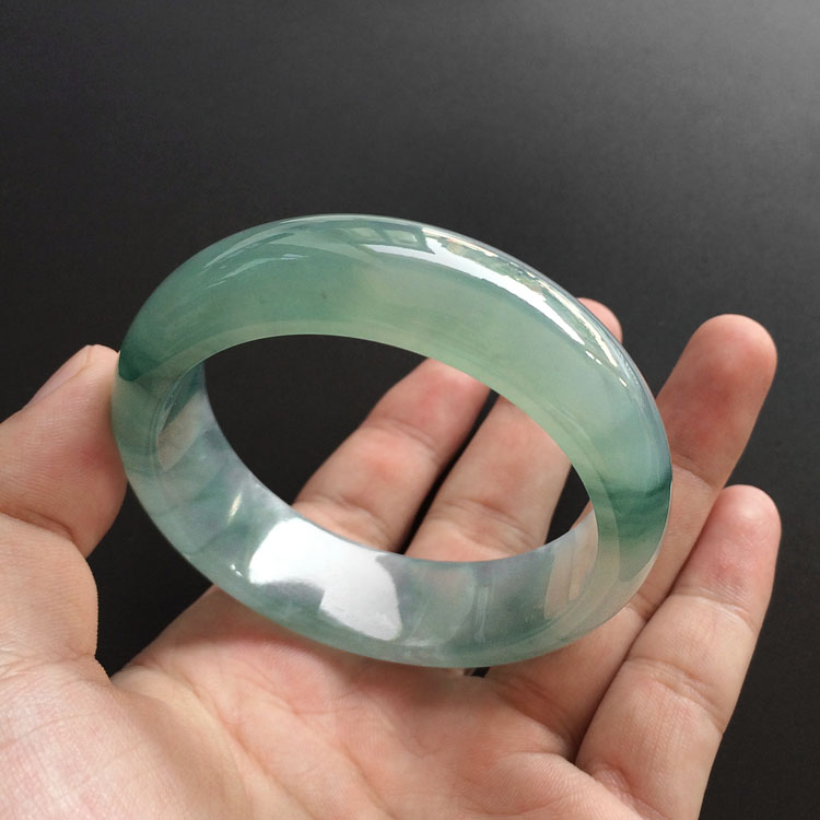 （超值推荐）冰种飘花略带黄翡手镯（57.6mm）