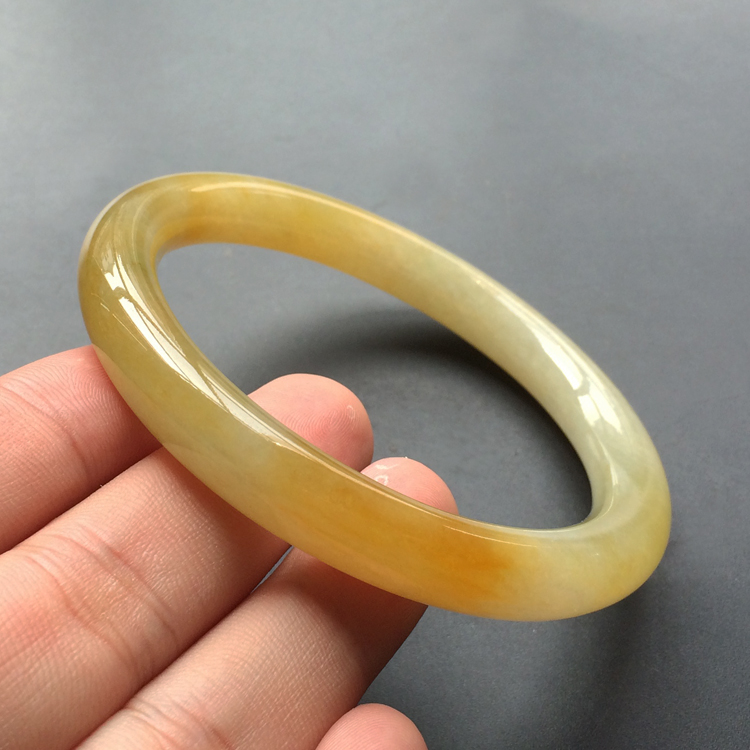 (超值推荐)糯冰种黄翡圆条手镯(60.5mm)