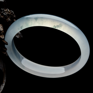 （超值推荐）冰种略飘花贵妃镯（52mm-46.6mm）