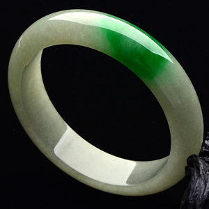 （超值推荐）糯冰种黄加绿手镯（58.7mm）
