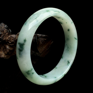 （超值推荐）糯冰种飘花手镯(58mm)