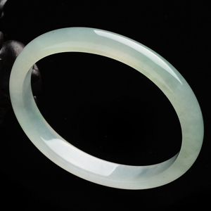 (超值推荐)冰种晴水贵妃镯(52.5mm-48.5mm)