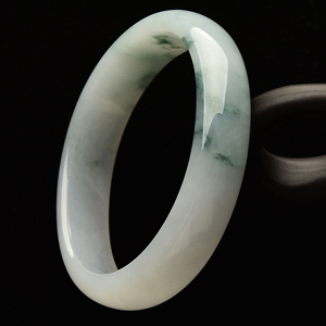 糯冰种飘花贵妃镯（54.5mm-46.4mm）