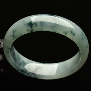 （超值推荐）糯冰种飘花手镯（58mm）