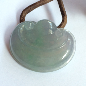 (超值推荐)冰种淡春带彩如意挂件