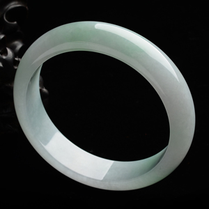 (超值推荐)糯冰种晴水手镯(59.7mm)