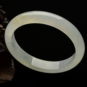 (超值推荐)冰种淡黄翡手镯（57mm）