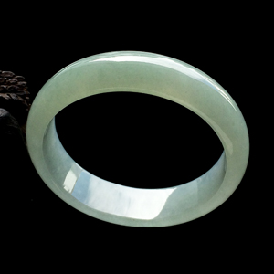 糯冰种晴水贵妃镯（57mm-53.2mm）