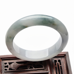 糯冰种飘花手镯（58.4mm）