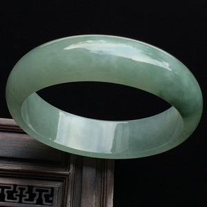（超值推荐）糯冰种晴水手镯（57.8mm）
