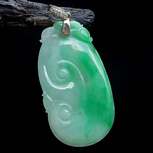 （超值推荐）糯冰种飘翠如意挂件