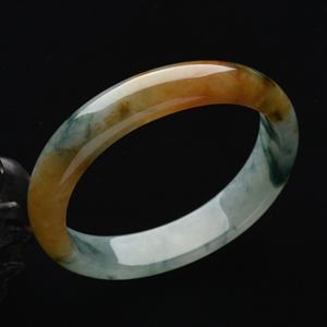 (超值推荐)糯冰种褐黄翡飘花贵妃镯(55.3mm-46.8mm)