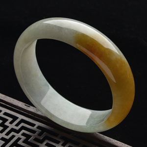 (超值推荐)糯冰种晴水带黄翡贵妃镯(55.5mm-50.8mm)