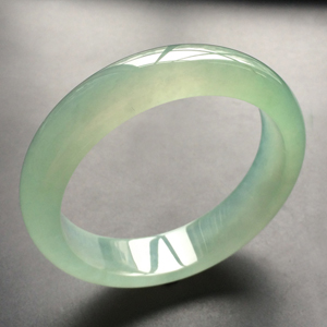 (超值推荐)冰种晴水手镯(58.5mm)